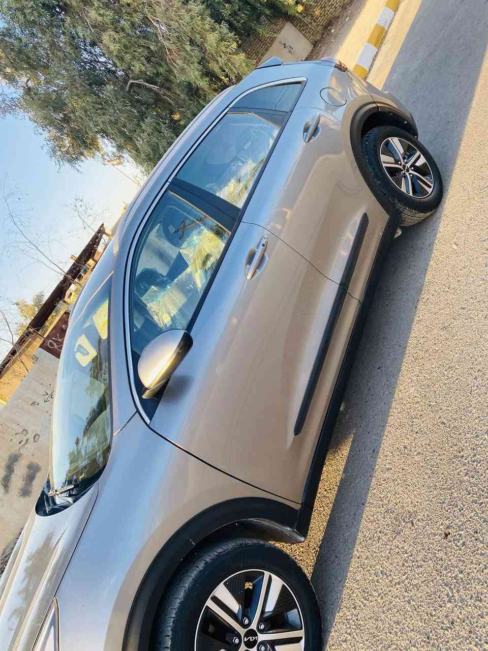 كيا نيرو 2022 بسمي تحويل ثاني يوم السعر 133 كير محرك بشرط تخم تاير ضرر بوند مصبوغ نفسه وشوي بجاملغ  فقط بدون دواخل شرط افحص سونار مكان السيارة سامراء قرب الامامين  ***********
