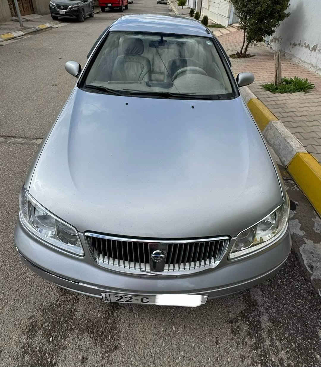 🚗 للبيع – نيسان صني 2008 خليجي  
📍 الموقع: كركوك مع كوبون بانزين جاهز

🔹 المواصفات الأساسية:  
• النوع: نيسان صني  
• الموديل: 2008 (خليجي)  
• المنشأ: يابان 🇯🇵
• المحرك: 1600  اسود
• الكير: أوتماتيك  
• اللون: رصاصي  
• اللون الداخلي: بيج × رصاصي غامق  
• ماشية : 370,000 كم  

🔹 المميزات:  
✔ قفل مركزي  
✔ أبواب وشبابيك كهربائية  
✔ مرايا جانبية كهربائية  
✔ تبريد ثلج (المعروف عن الصني)  
✔ كير ومكينة بلادي وبشرط  
✔ معها كوبون بانزين جاهز – كركوك  

🔹 حالة السيارة:  
• السيارة معتني بيها جداً وعلى إيدي من سنة 2011  
• أستخدم بانزين محسن بشكل دائم  
• تبديل أفضل نوع زيت كل 4,000 كم  
• تايرات إندونيسي مبدلات قبل 4 أشهر  
• السيارة جاهزة وكاملة وما تحتاج أي مصرف  

🔹 ملاحظات بكل شفافية:  
• جاملغ متبدل بلادي وبه شخط  
• ضربة بالصندوق متعدلة على البارد كركوك, العراق


**إذا كنت صاحب هذا الإعلان وتريد حذفه لأي سبب، رجاءا أرسل رسالة إلى الدعم الفني**