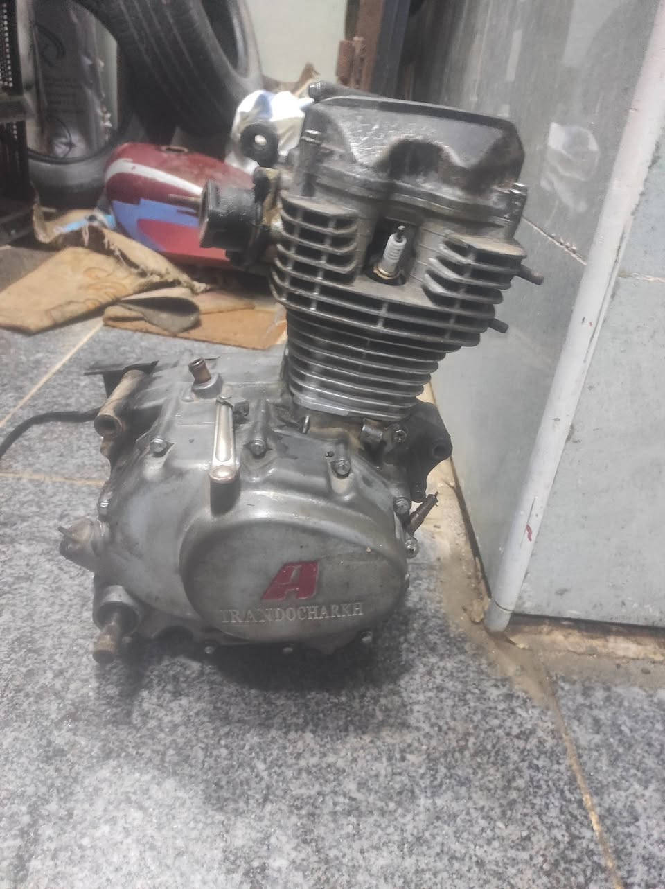 السلام عليكم محرك لبيع شغال بس ابيع كومت حديد سعر 50 مكاني حي الجامعه هاذه رقمي بي واتساب ***********
