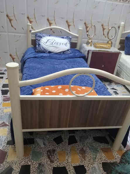 سلام عليكم جرابي البيع ام طابقين وترهم كل وحده وحده وببهن درج السعر 150 ثنينهن عنوان مدينه الصدر 
***********
