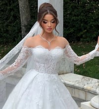 بما انوو احنه مقبلين عل عيد حبيت اسويلكم عروظ اتخبل وتدللون           ...