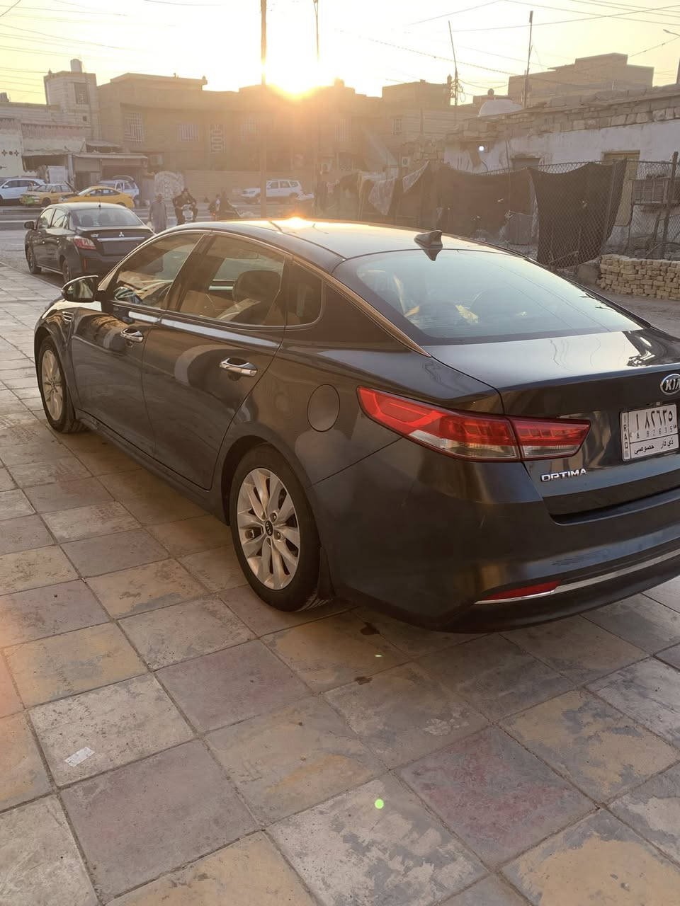 سلام عليكم
كيه ابتيمه للبيع 2018 

وارد امريكي سياره بسمي 

مكينه 2400 GDi 

 موصفات EX

شاشه كبيره 

تبريد خلفي امامي 

كشنات جلد بلاد +كهرباء 

3وضعات جلوس 

بصمه مري شفط 

حساس خلفي وكامره دواره وبعد بيه موصفات 

حادثه بنيد فقط بدون دواخل 

السعر 125 

***********
