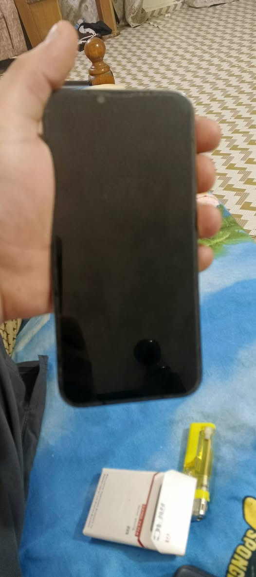 13برو ماكس
بغداد الشعله

السعر 650 جهاز نضيف ومفوول 
***********
