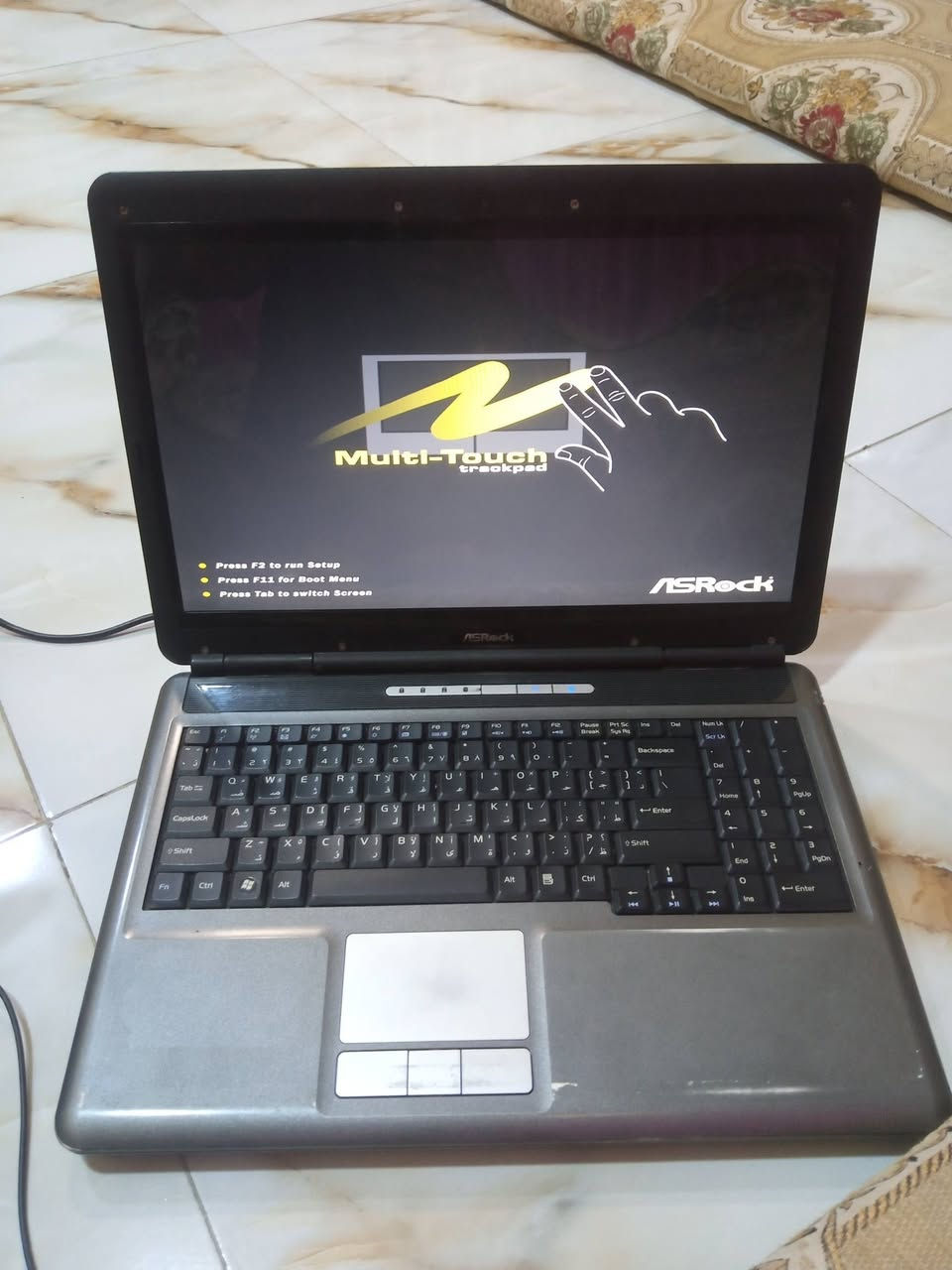 سلام عليكم عندي لابتوبات عدد2 واحد DELL والثاني ASROCK ثنينهن شغالات بس البطاريه منتهي يعني ع الكهرباء يشتغلن ال DELL السماعات واكفه والكيبورد نص واكف ونص لا وياه شاحنه وكيبورد خارجي جديد ومواصفاته و النضافه موضح ب الصور أما ASRock هم شغال وكامل و البطاريه هم واكفه يعني ع كهرباء مباشر الماوس المس مره يشتغل ومره لا انطيك ماوس خارجي وياه والنضافه والمواصفات هم موجوده ب الصور ابيعهن ثنيهن سوه قيم بما يرضي الله اني انطيتك الي بيهم بعد وهذا رقمي ***********
