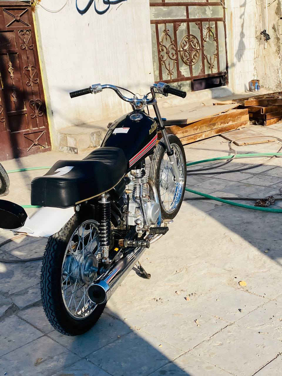 سلام عليكم نامخ للبيع كلك 26السعر 750قفل دراجه جديده تعبان عليه مابيه اي شي كلك الاستفسار الاتصال ع رقم ***********
