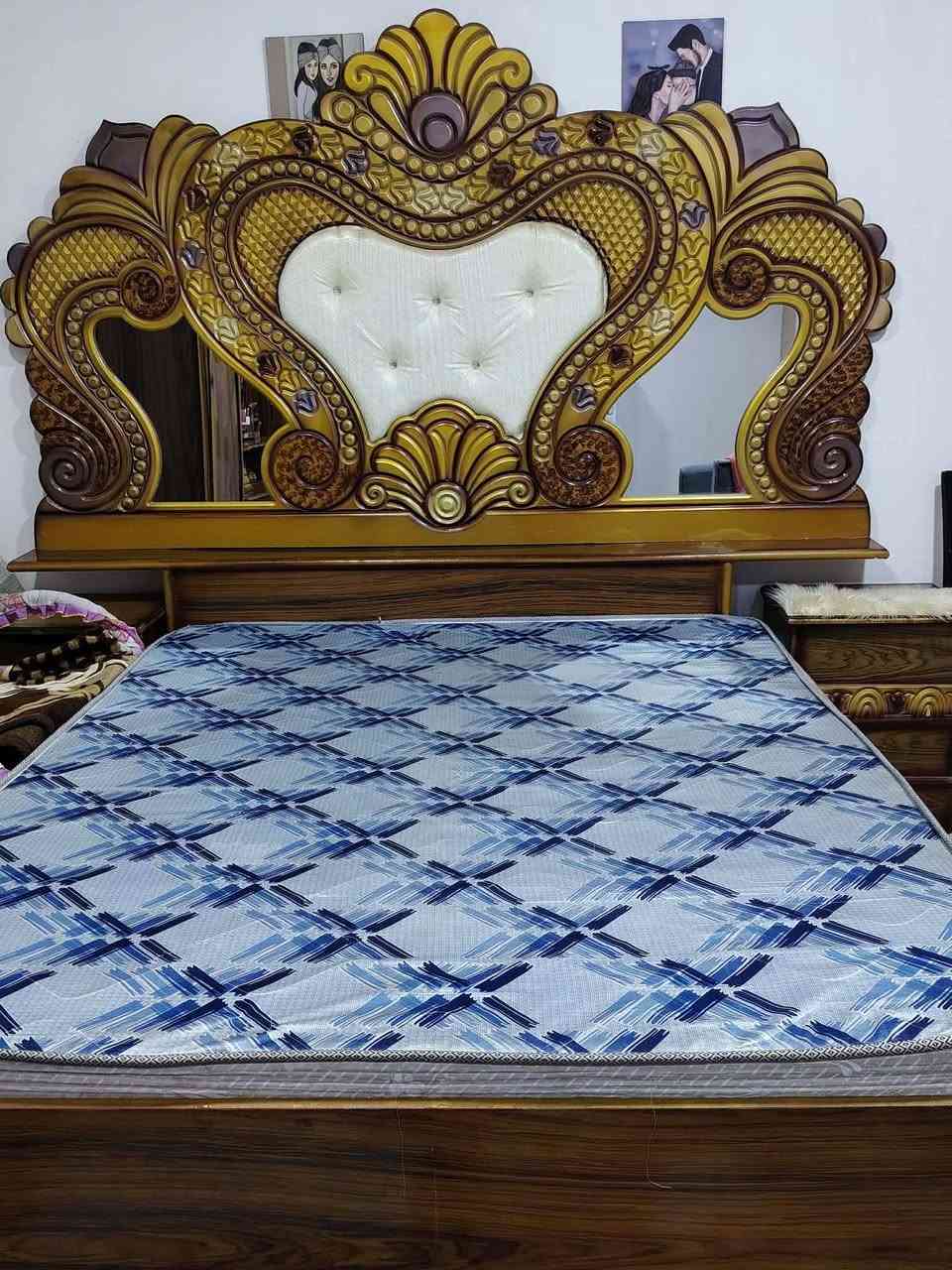 غرفه كامله كنتور ٦ أبواب جربايه مع كومديات وزاويه وميز مرايه سعره 650 وبيه مجال الشراي يجي خاص


**إذا كنت صاحب هذا الإعلان وتريد حذفه لأي سبب، رجاءا أرسل رسالة إلى الدعم الفني**