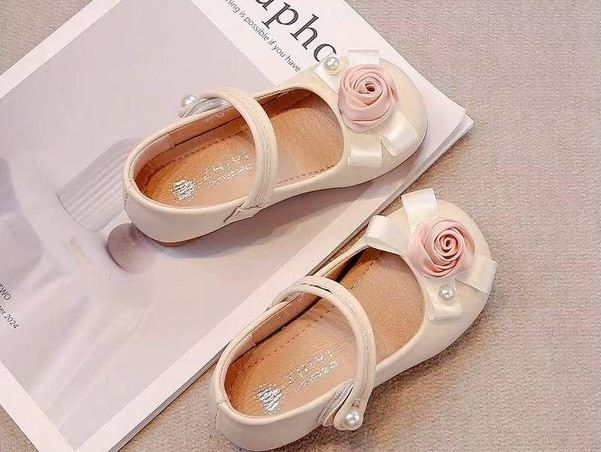 الجمال وحده يتكلم ✨
موديل صيفي أنيق جداً 😍
فخامة وخفة بنفس الوقت 👌

متوفر بقياسات من 24 إلى 35
مناسب لكل الإطلالات الصيفية 🌸

العنوان: واسط / الكوت / شارع الأطباء قرب د. علي ياسر وقرب اكسسوارات فدشي 2 �


**إذا كنت صاحب هذا الإعلان وتريد حذفه لأي سبب، رجاءا أرسل رسالة إلى الدعم الفني**