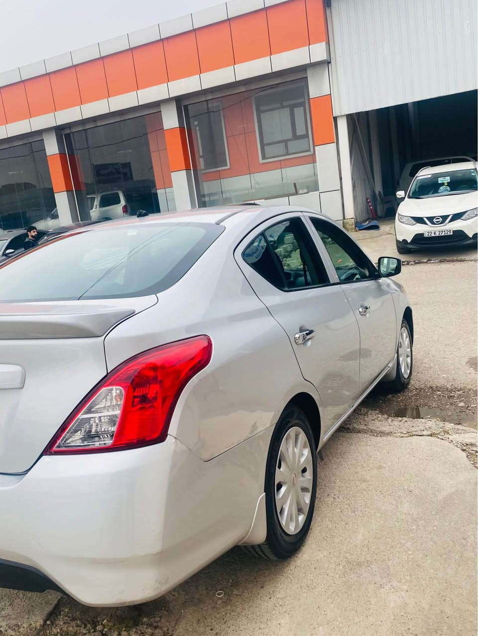 نيسان فيرسا أمريكي 
موديل 2017 Sماسفات 
سيارة بدون صبغ بدون دواخل ارباك 
رقم اربيل دولي  تحويل وكالة شرط 
كير محرك شرط 
ماشي ٩٥ 
سعر ٩٥ مجال اكر, نينوى


**إذا كنت صاحب هذا الإعلان وتريد حذفه لأي سبب، رجاءا أرسل رسالة إلى الدعم الفني**