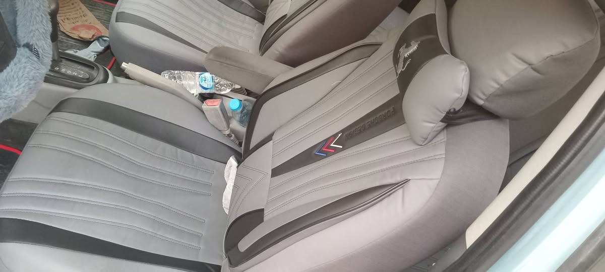 السلام عليكم اكسنت ٢٠٠٨ أمريكية محرك ١٨٠٠كيراوتوماتيكك تك باب رياضي سيارة جاهزة تدفئه وتبريد مكفولة كفالة عامة بغداد انكليزي بأسمي علما ان السياره ماشيه ١٥٤ حقيقي السعر ٦٨ ومجال قليل الاتصال على الرقم ***********
