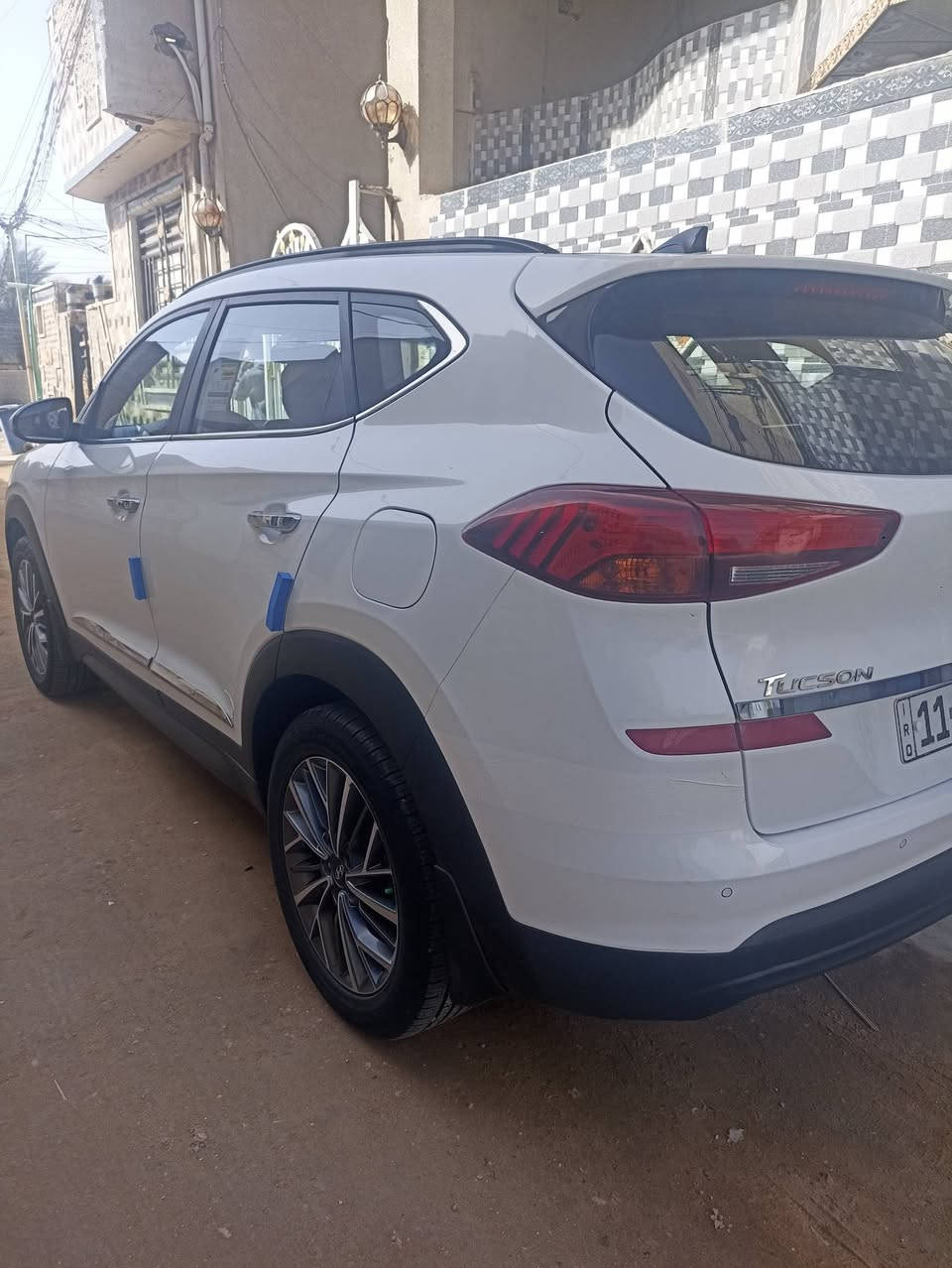 سلام عليكم توسان مديل 2020 رقم بغداد الجديد بسمي سنويه وهزه جديده فول موصفات 
واحد ع واحد بنرامه  ميحتاج ذكر موصفات شركت الكاصد
سياره كفاله عامه فقط بارد بصيط بدون فتح بدون صبغ ماشيه 87  مكاني كربلاء السعر 212 وبيه مجال بصيط ***********
