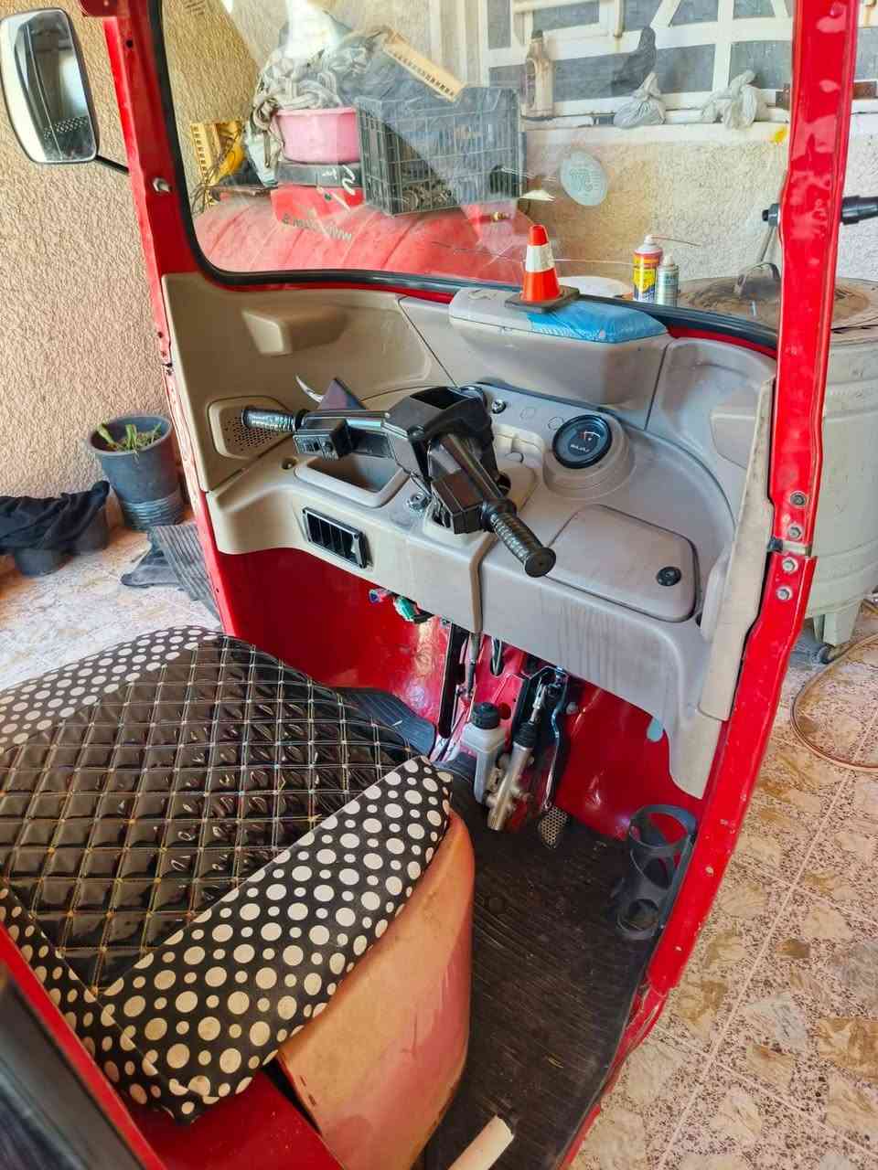 تكتك لبيع مديل 21رقم سنويه بسمي العنوان بغداد المحمودية السعر 7300
***********
