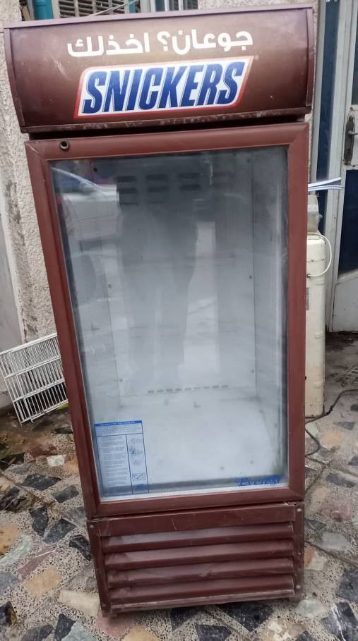 عارضة عمودية نوع كونكورد
لبناني
تبريد فول
سعرها 200 الف

عارضة حلويات ارتفاعها 160 سم
تبريد ممتاز
سعرها 200 الف

بغداد الطالبية
***********
