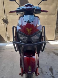 سكنس شحن  ٢٠٢٥ جديدة. ٦ بطاريات ٣٨ امبير شرط المسطرة..  بريك دسك امامي...