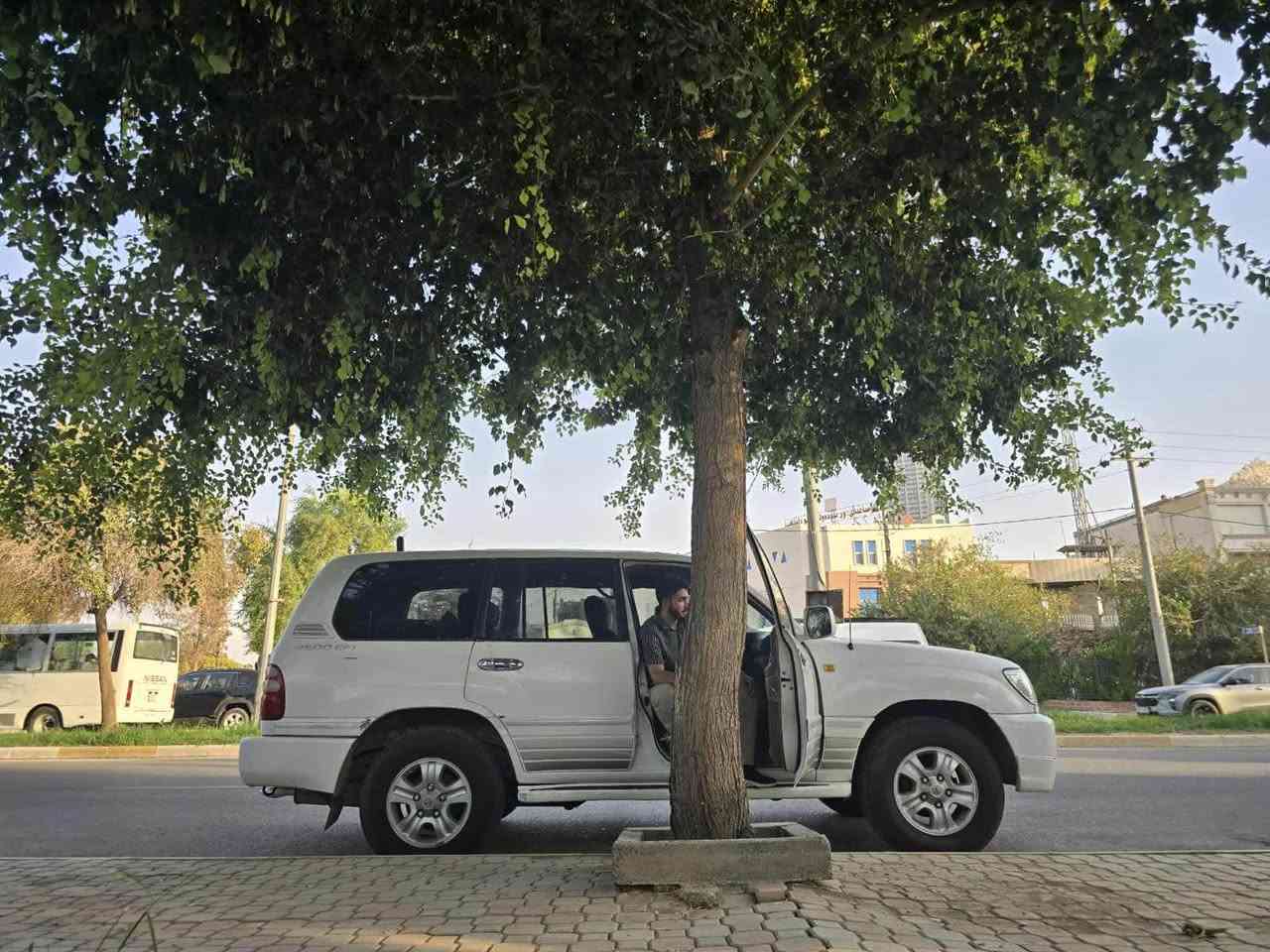 مۆنیکا ۲۰۰۰۰
ڕەقەم ئەصڵی بغداد 
ئاڕمی سلێمانی پلاستیک 
غەڕامەو ئەوەلیات بەشەرت 
مەکینەو گێڕ وئەکسڵ بەشەرت 
کراوەتە غاز . غازی ایطاڵی زۆر کەم دەخوات 
عام نیە بە عام دەیفڕۆشم 
سەیارەیەکی زۆر قیت و جوانە نەکەوتووە ماڵی دۆستە فول عادیە شاشەیە و تەبریدە جوابی نامە نادەمەوە لە واتسئاپ نامە بنێرە ۰۷٥۰،۷۱٦۱۱٥٤ أربيل, العراق
