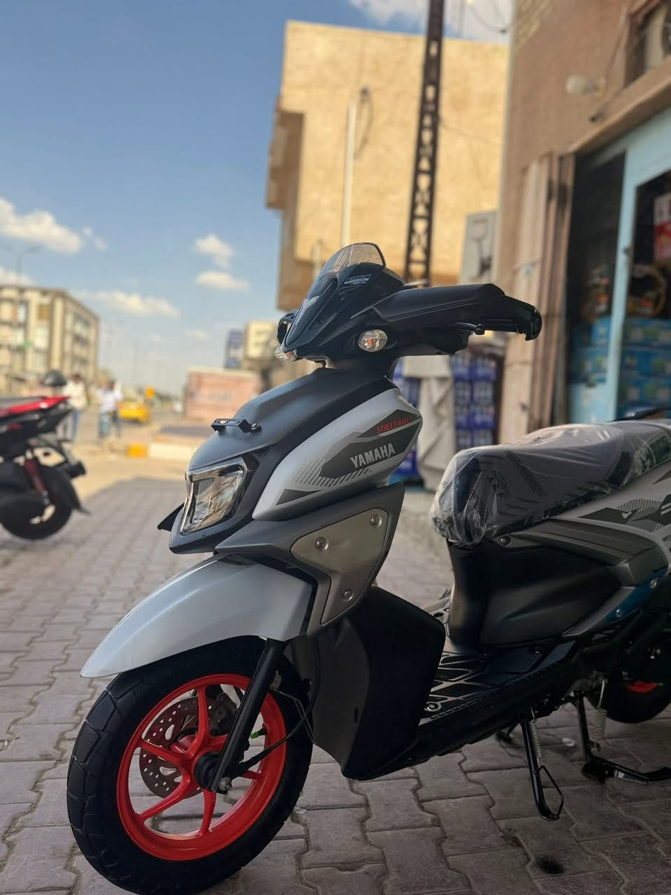 Zr23
ماشيه2900
الدراجة نضيفه وما متعوبه
***********
