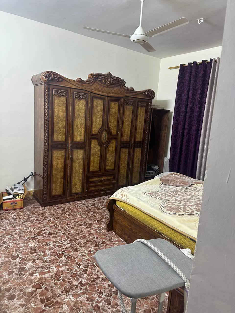 بيت للبيع منطقة الشعلة ام نجم 
قرب مدرسة مالك الاشتر 
150 متر 
واجهة 7 ونص 
نزال 20 
نضيف جداً صالح للسكن 
طابقين بناء حديث 
 السعر جداً مناسب بيع مستعجل 
***********
