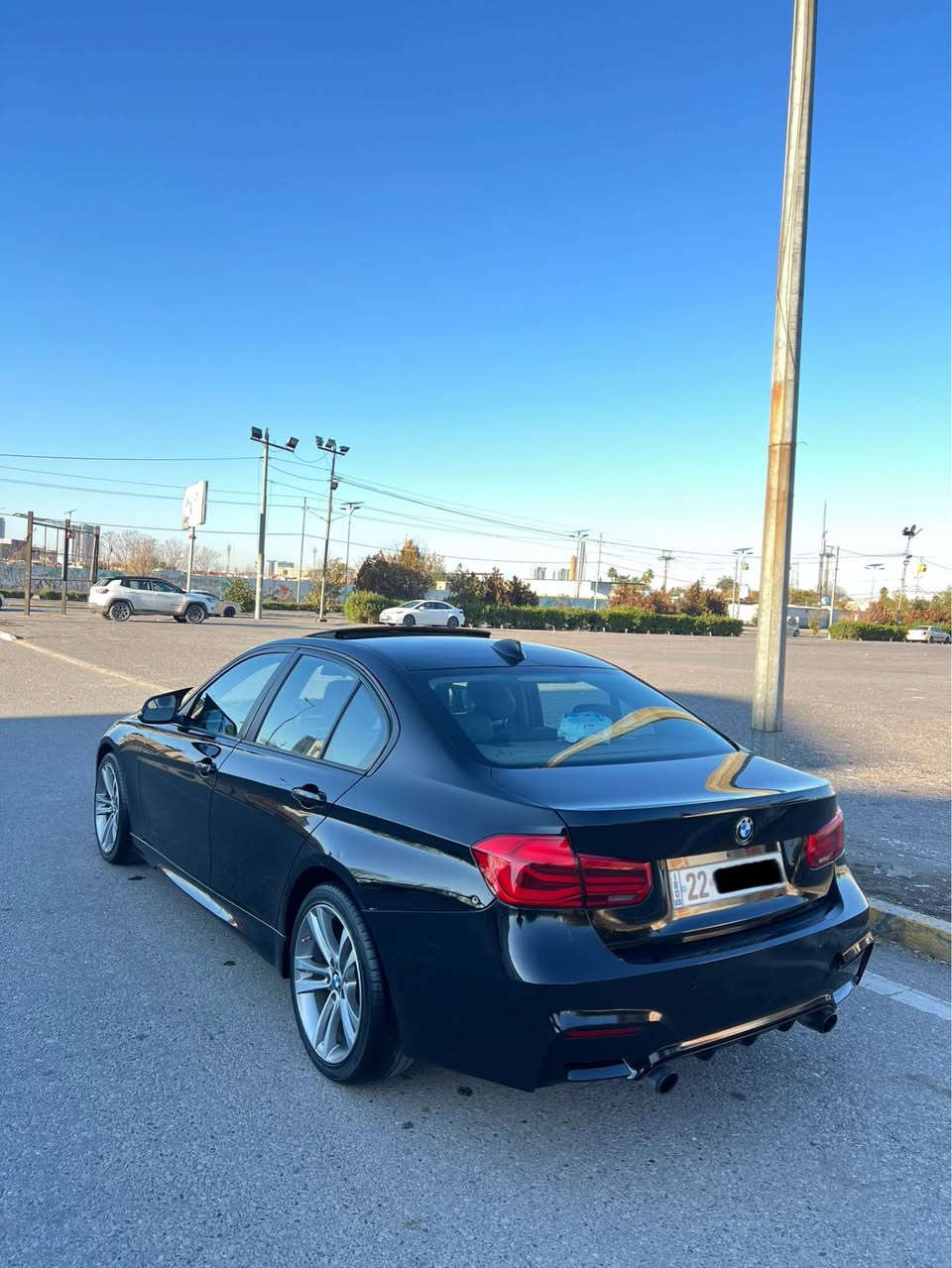 سلام عليكم 

Bmw 320i 2016 
مواصفات سيارة معروف 
سلايد 
ضرر سيارة جاملغ بنيد بدون دواخل 
جاملغ خلفي كلير امريكا 
ماشي ١٠٠ الف 
مكان اربيل 
سنوية جديد 
سعر ١٤٦ ورقة مجال 
رقم الهاتف *********** 
واتساب موجود أربيل, العراق
