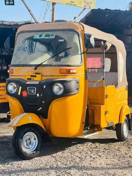 الله شاهد اخويه من مصابين الحشد ونريد عمليه سعر قبل كلشي ٧ ونص

السلام عليكم تكتك للبيع

 موديل22مرقم انكليزي بسمي تحويل ثاني يوم تكتك خير من الله كفاله تنقيص تبخير بيه بس ضربه صغيره جوه لغد كلش يم الدوسه وذابين بطش علتكمه موضحه بلصور سعره

السعر7 ونص
 ***********
