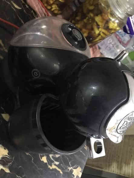 جهاز تحضير الكهوه ماركه اصليه سعر ٧٠ ستعمال قليل جدا سكن بغداد لتواصل *********** وتساب
