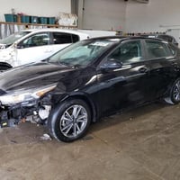 فورتي موديل 2022  السيارة مكفولا من الصبغ  حادثه كما في الصوره فقط  رق...