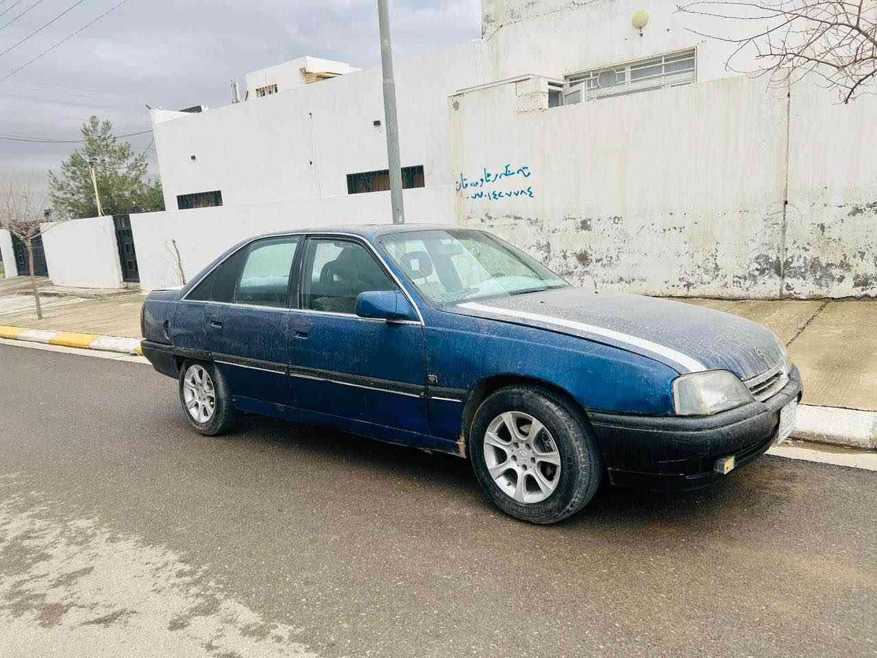 ئۆمیگا مۆدێل 1993 مەکینە٢٠ رەقەم ئەسل پلاستیک 
بە شەرتی ئەوەلیات مواسەفات سلایت تەبرید چوار تای تازە
داعموو لێ دراوی نیە پێ شوو پشتی کەپسە تەبرید لەسەر سیوچ
گێڕو مەکیەنی بەشەرت   نرخ :13مەجالێکی کەم ژمارە :
*********** Singapore
