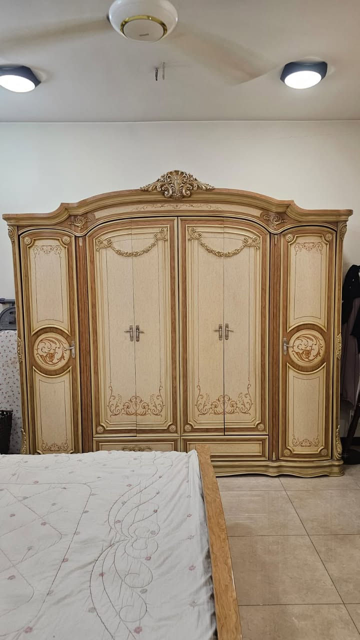 السلام عليكم تخم للبيع مع غرفة نوم 
تخم نظيف جداً ماخذته من هوم سنتر  
التخم 750 الف 
الغرفة 750 
العنوان الدورة حي الصحة


**إذا كنت صاحب هذا الإعلان وتريد حذفه لأي سبب، رجاءا أرسل رسالة إلى الدعم الفني**