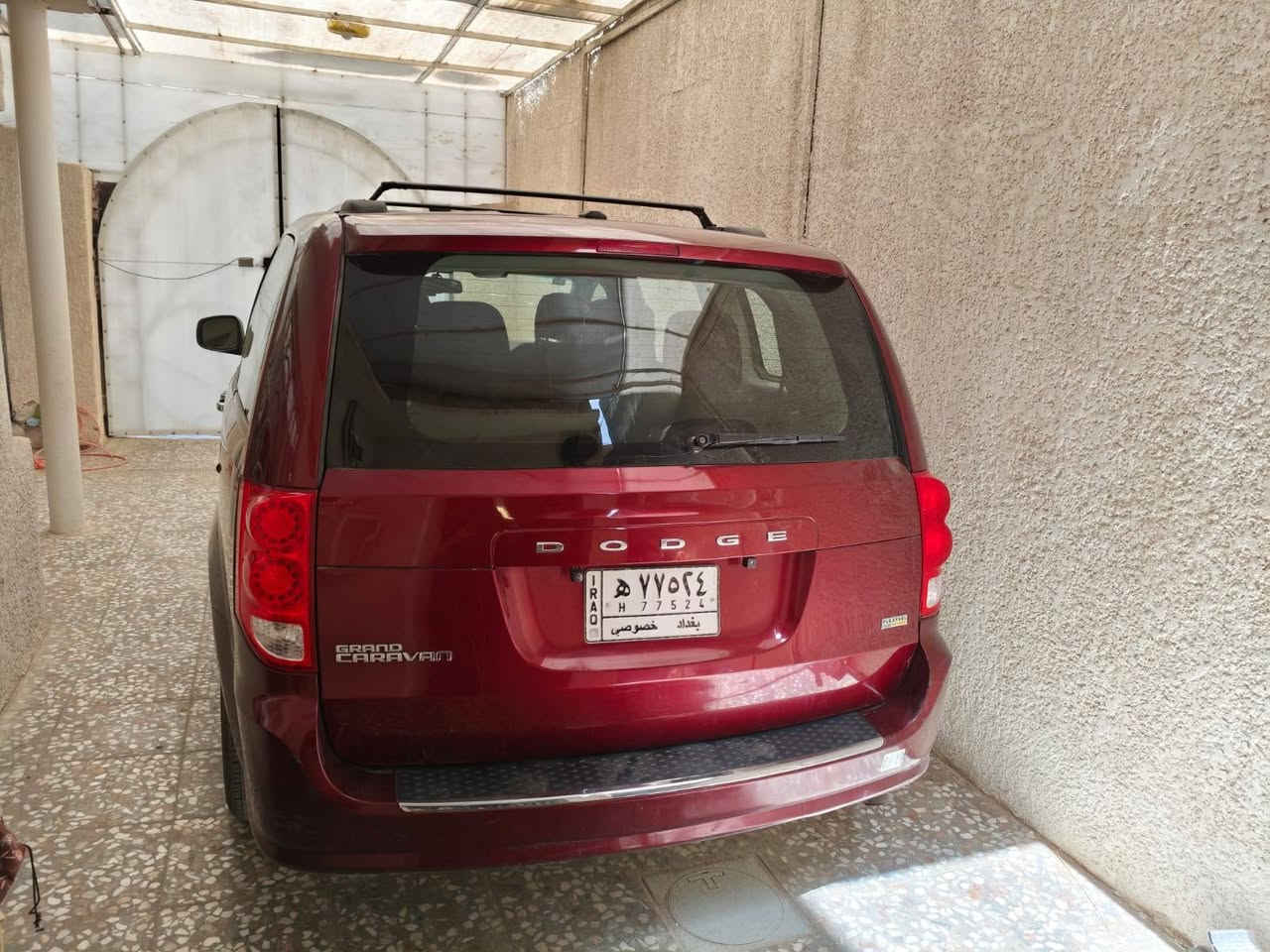 دوج كرفان موديل 17 محرك 3.6 تبريد 3 قطع...فرس سبايدر شاشه...رقم بغداد بأسمي...ماشية 76...حادثها بسيط مرفقه الصور...السياره جاهزه ان شاء الله... السعر 148...مكانها بغداد...***********
