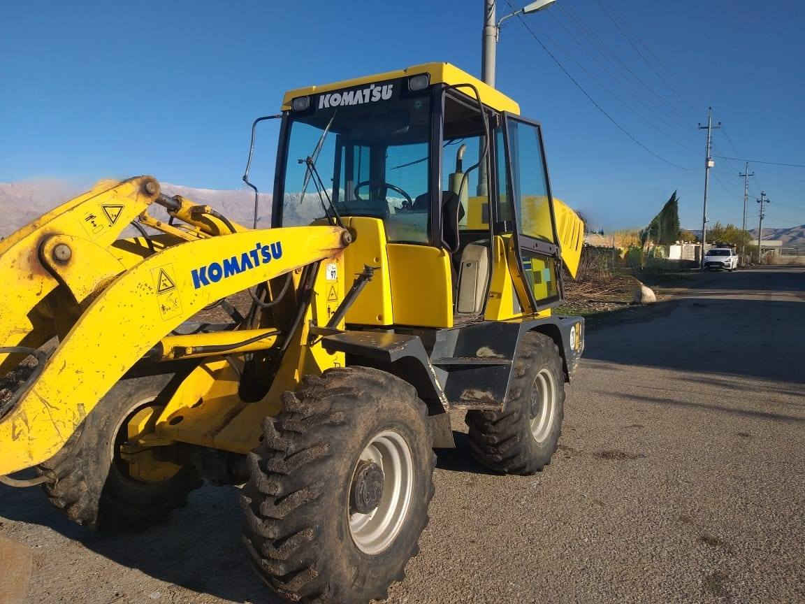 شفل کوماتسو WA75
مودیل 2002 
رقم و سنوی سلیمانیە جدید 
حتا 2029
کیر اوتوماتیک   
وبیها کیر  ارنب و سلحفات  یعنی کیر خفیف و ثقيل
شاشە و کهربائی کلشئ علی وضع الشركة  
الشفل  مکینە و اکسل و پمپات و کهربائی کلشی شرت و کفالە 100% و مابی ای نقص
سعرها $225 مجال
Viber & Whats app
***********
