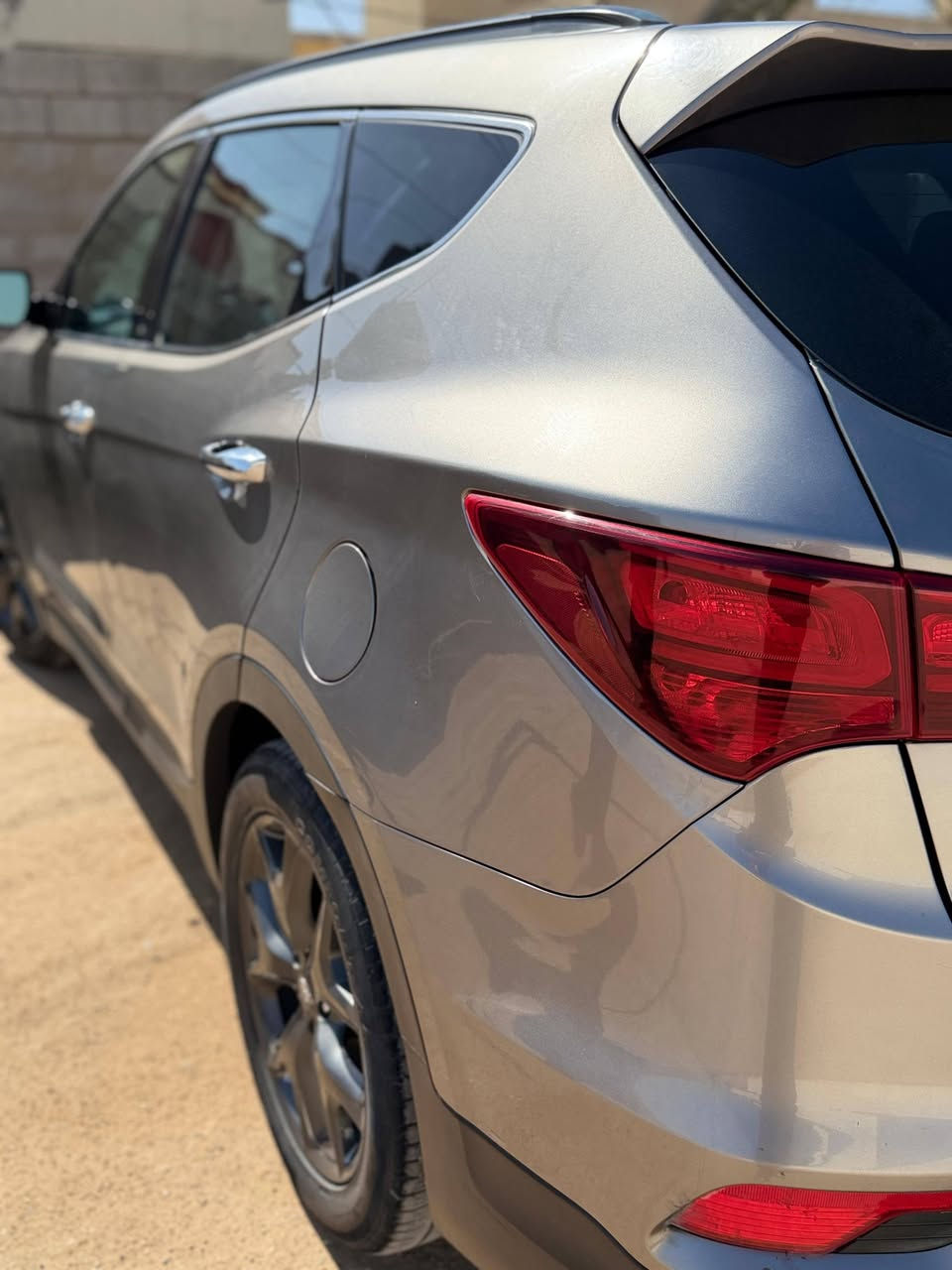 سنتافي 2018 وارد امريكي اللون رمادي  

رقم انبار الماني باسمي سنوية جديد سياره حلوة مال جني 

تبريد كير محرك تمام مكاني الرمادي سعر 138 

***********
