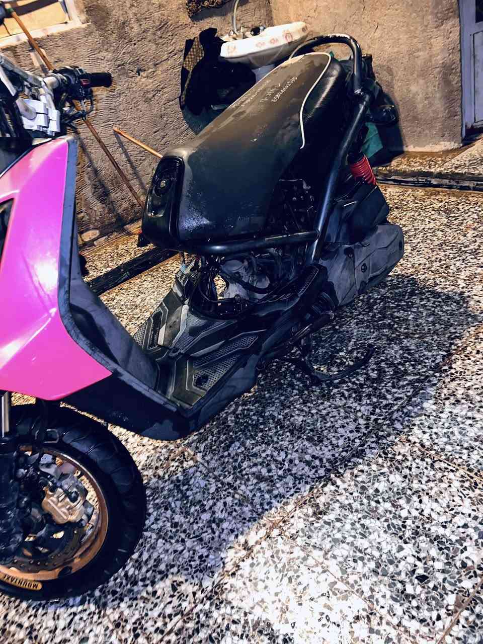 سلام عليكم دراجه للبيع سكنس جبلي صارله 3اشهر من نزلته من رمبه اوراق كامله مكان زعفرانيه سعر 900 //مو شراي إلا يتعبني 
كفاله عامه دراجه جيب فتر وتعال كلب بيه رقم هاتف ***********
