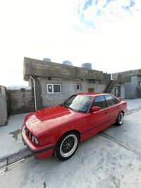 بي إم دبليو E34 • مكينة ٥٢٠ • توماتيك