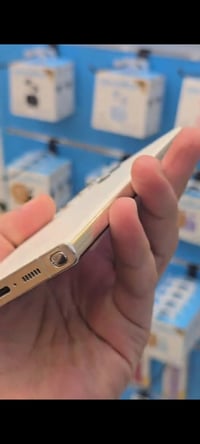 اس 23 الترا • ٥١٢ • نضيف