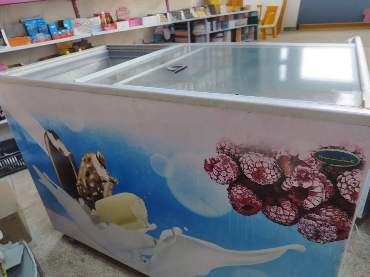 مجمدات جام العدد (2) للبيع 
السعر الوحدة 300 
العنوان النجف الاشرف حي المعلمين 
الاستفسار على الرقم *********** موجود واتساب
