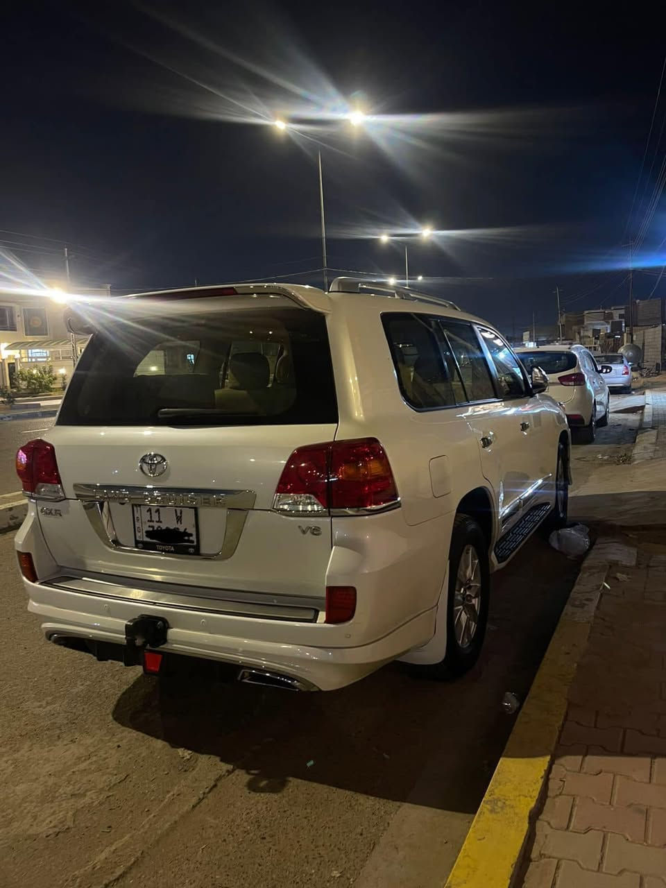 لاندكروز 2015 فول مواصفات ساز رقم بغداد الجديد تحويل ثاني يوم 
ماشيه 130حقيقي السياره كفاله عامه حتئ الدعاميات سبير الشركه مانازل السياره جديده بمعنئ الكلمه محرك 6سلندر مكاني الرمادي 
سعر 39000$وبيها مجال 

‭0783 281 7280‬
