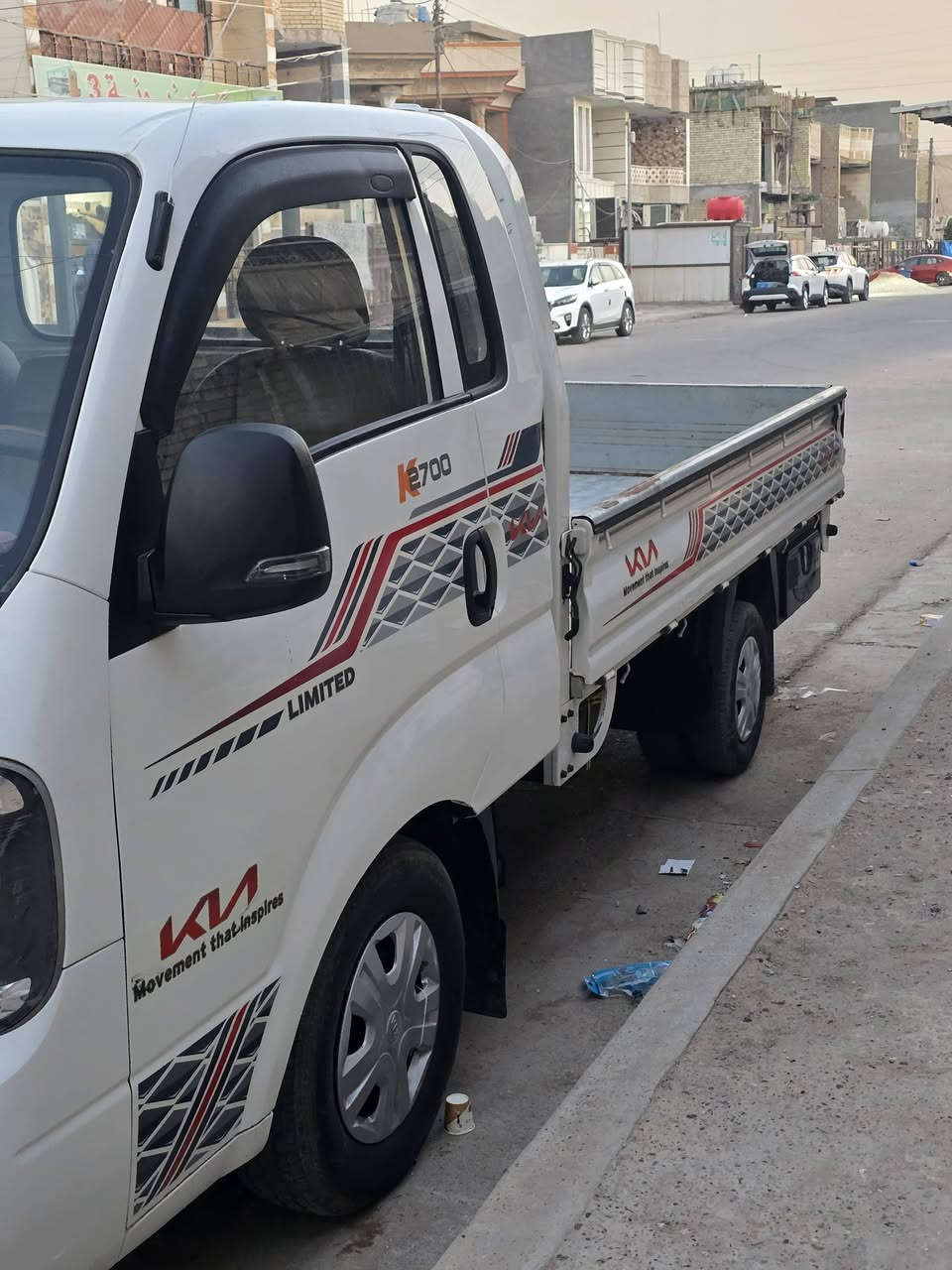 كيا موديل 2021 سونار بيها داخل المنشور ماشيه 105 رقم بغداد بأسمي تحويل ثاني يوم اللاستفسار اتصال على الرقم *********** العنوان بغداد البلديات السعر 130$ وبيها مجال حك جيه
