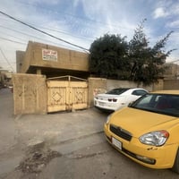 البيت للبيع بناءقديم مساحة 260متر واجهة 13ونزال20 البيت بيعاع قطعة ارا...