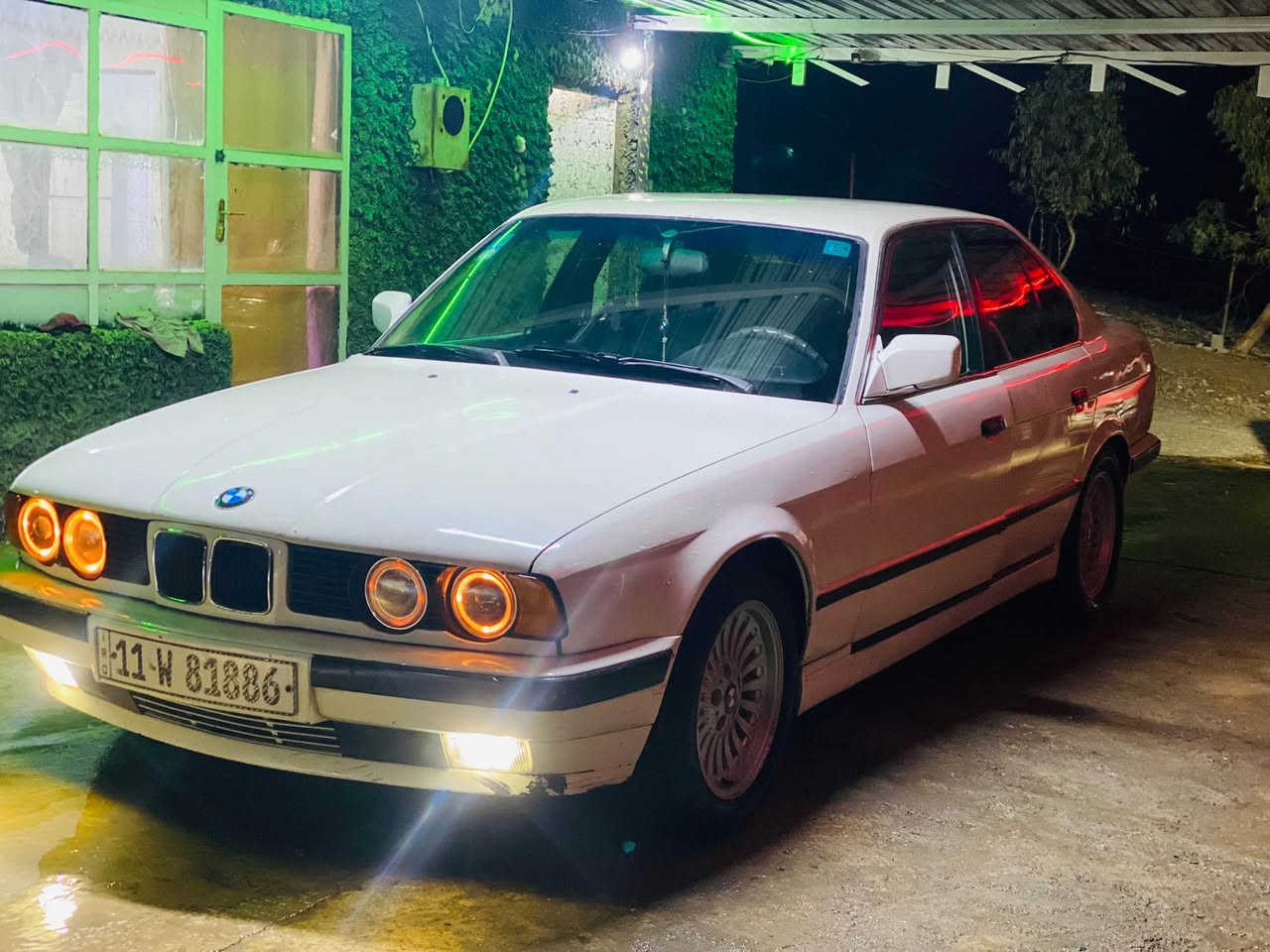 سلام عليكم للبيع بي ام دبليو موديل 1991 سنويه جديد شرط تحويل والوكاله حجم 525 كير عادي تبريد ثلج كير محرك صدر تايرات كهربائيات كله شرط ترايك 200 دفتر بنزين ⛽️ صبغ عام جمالي سعر 45. ***********
*********** كركوك, العراق
