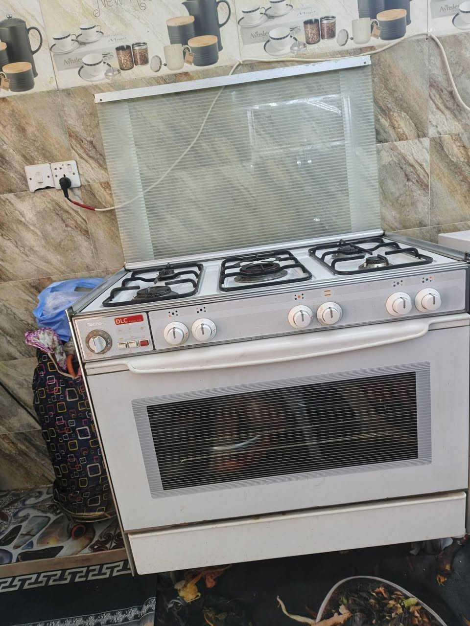 طباخ البيع مكان الغالبيه سيف سعد ٢٦٠ بي شغال فرن والعيون وتخم ١٥٠


**إذا كنت صاحب هذا الإعلان وتريد حذفه لأي سبب، رجاءا أرسل رسالة إلى الدعم الفني**