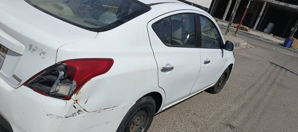 السلام عليكم
نيسان سني 16 للبيع البليته الزركه السيارة غنية عن التعريف افضل سيارة للتكسي 
سعر كلش مناسب ب 80 

*********** الحكيمية
