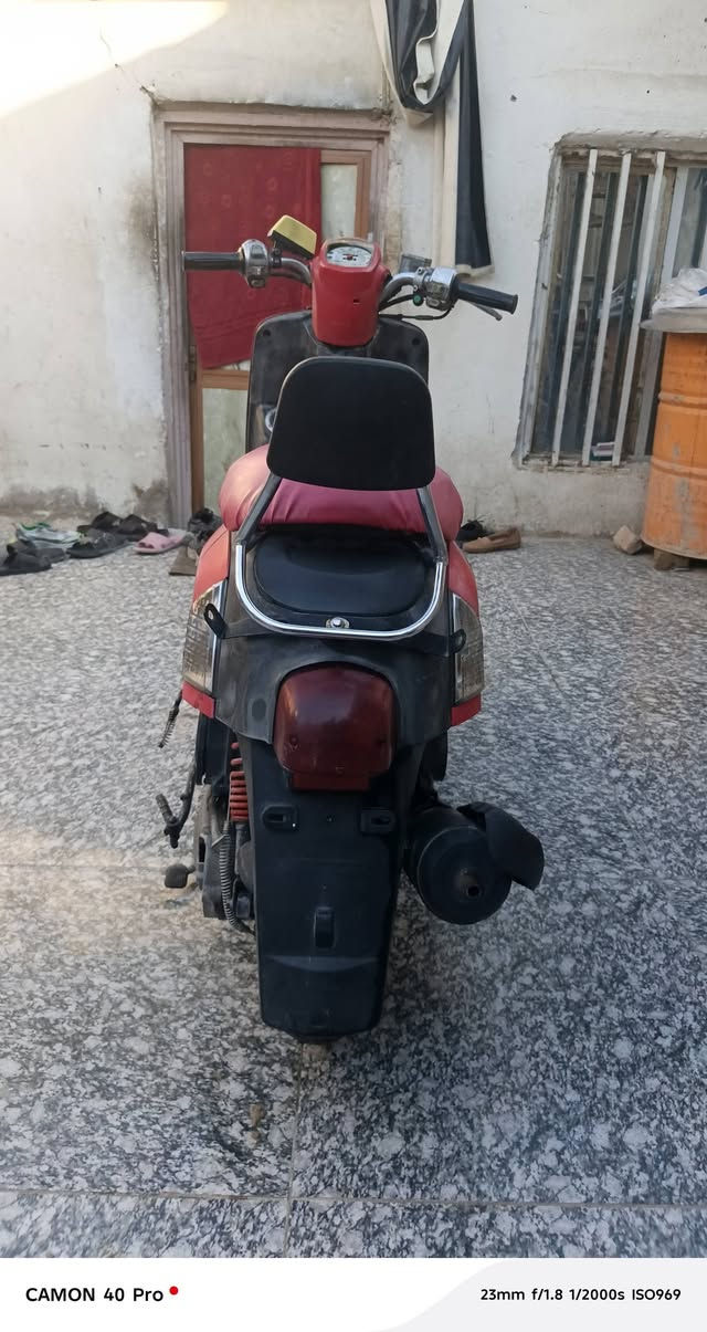 سلام عليكم دراجه بوليس ٢٠٠٣فتحت بس ولفاته
مكينه مامفتوحه تايرات جدد دوشمه جديده كابريته مو اصليه
بدلته كفرات أصلي أبو الختم للبيع الدراجه مشتريه حاويه من زمان صارله هواي عندي بلبيت شغاله وشرط الفحص ٥٥٠ وبين مجال
***********
