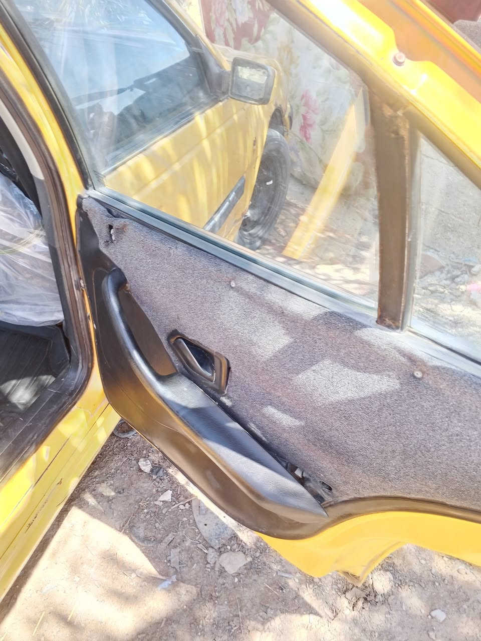 سلام عليكم بيجو باص موديل 13 للبيع سيارة حلوة جاهزة محرك كير خير من الله رقم بغداد المني سنوية ضايعة كبل طلع سنوية من تحول بسمك هية مطلوبة 550عل مشتري قرامة مصفرة السعر 17بيهة مجال بكان ناحيه الوحده بغداد ***********. تراهم مراوس
