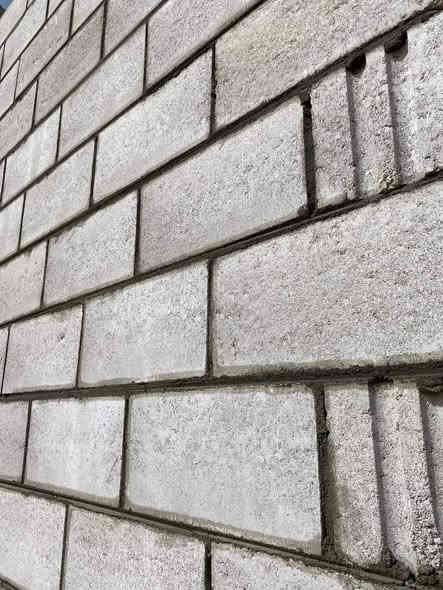 السلام عليكم اخواني اني بناءمال بلوك وحجر  استغلو بالالف او اليوميه بالموصل وهذا رقمي ***********%%%***********
