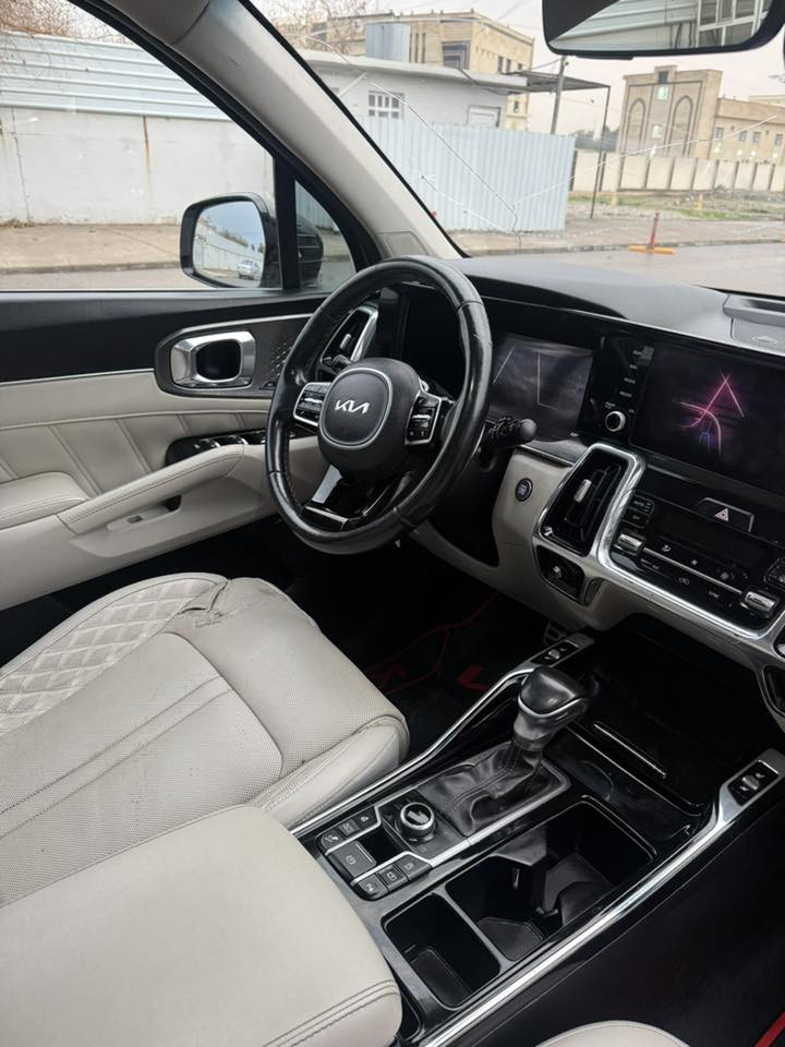 سونتو 23
فول فول مواصفات واحد على واحد 
صور الحادث موجود صبغ عام 
السعر 170 
المكان موصل 
للاستفسار ***********
