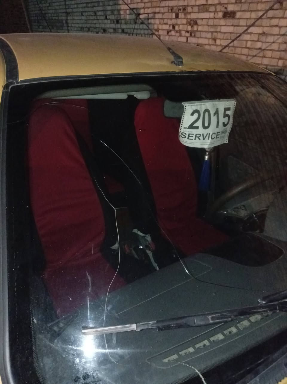 سلام عليكم  طيبه للبيع موديل 2015 سنويه صاقطه سنة واحد وعشرين رقم بصره السيارة موجوده بالعماره السعر 28
***********
