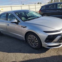 سوناتا موديل ٢٠٢٤   ماشي ٧ الف يعني زيرو   بدون ايرباك   بدون صبغ هاذ ...