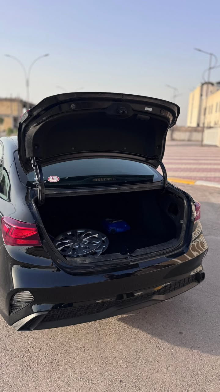 فورتي مديل 24
رقم ذي قار حره دخول جديد 
السياره وضع شركه بل كارتون جديده كلش
مكان ناصريه مركز  
السعر 140 وبيها مجال
***********
