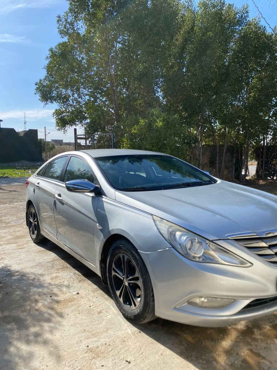 سوناتا سلڤر 2009 كوري رقم #سليمانية
ضرر چامرلغ عكس السائق السونار في الصور 
 المحرك 2000دوش #المرغوب
بأسمي تحويل مباشر
#السعر 99ورقة و بيها مجال 
#مكاني ديالى الغالبية 
#للأستفسار اتصل *********** واتساب موجود
