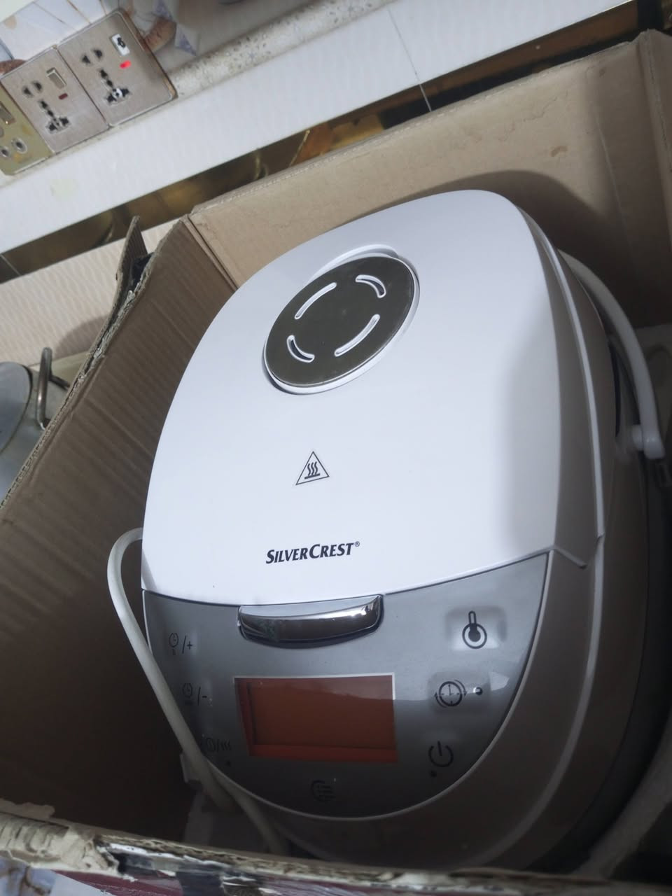 قلاية هوائية وجدر حراري نوعية نوال وجدر حراري سفر كرست وعجانة اغراض نظيفات شرط الفحص واتساب خاص مفتوح حي التضحية شارع العلوة ***********
