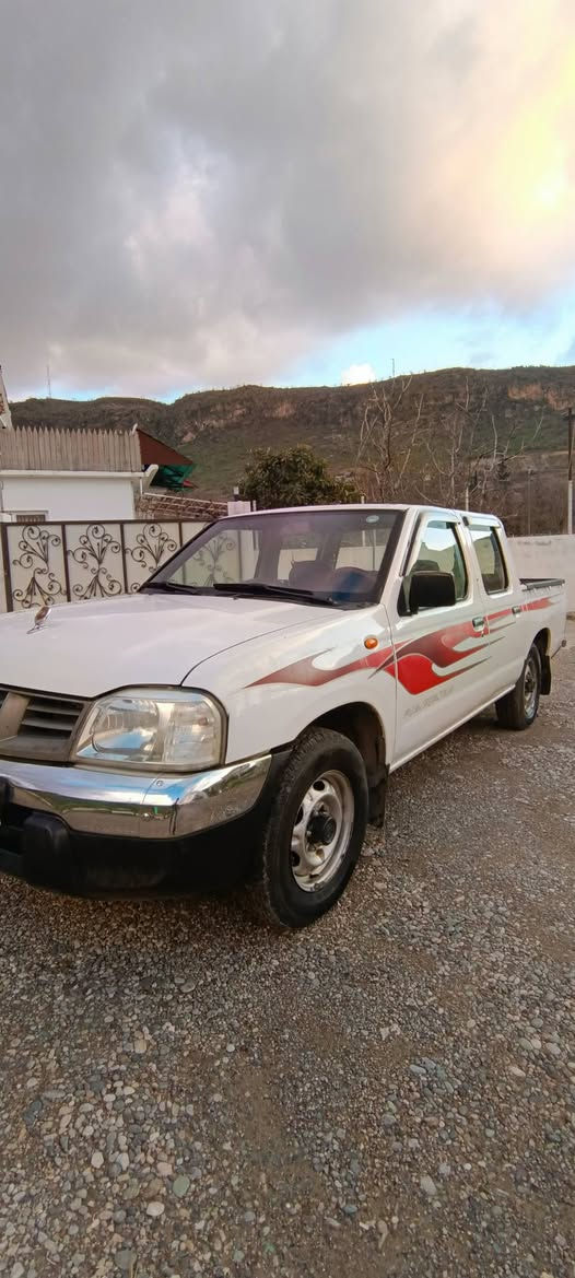 نیسان پیکاب مۆدێل 2006 بێ پارچەو لێدران هیچی نیە ، سەنەوی تا 2029 دراوە سەیارەکە زۆر بە خاوێنی ماوەتەوو بە شەرتی گێڕ و مەکینە بۆ زانیاری زیاتر پەیوەندی بکە بەم ژمارانەوە (***********) (***********) أربيل, العراق
