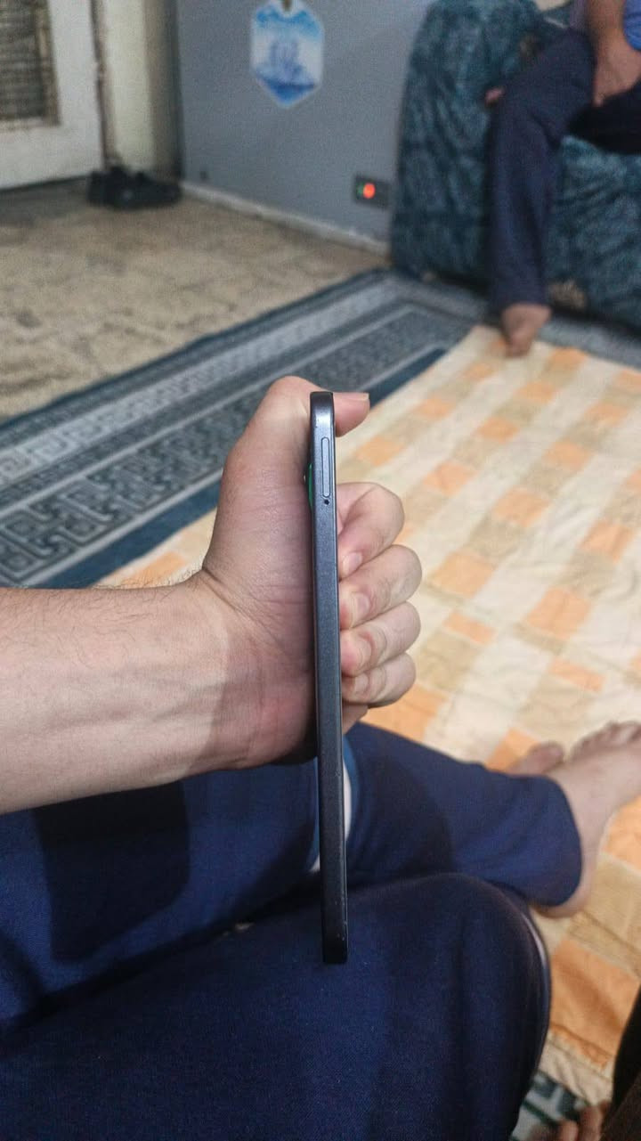 السلام عليكم ورحمة الله وبركاته 
انفنكس هوت 60 برو ذاكرة 256 بعده بالضمان
بس كارتون وياه بي كم طخه 
السعر 150 الف 
الرقم ***********
